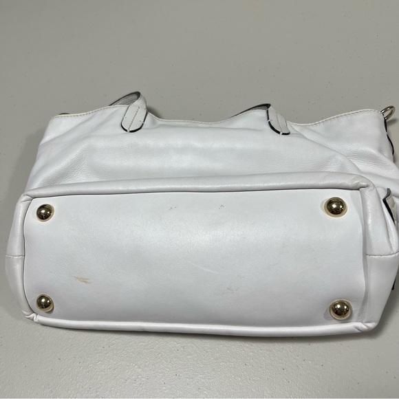VALENTINO Garavani Floral Applique Leather Tote in White - Picture 6 of 16
